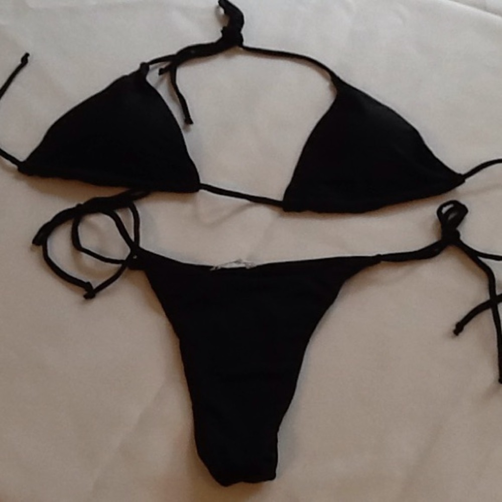 Women's thong string bikini